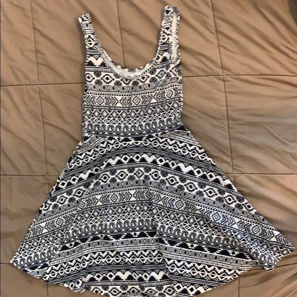 black and white petite dress